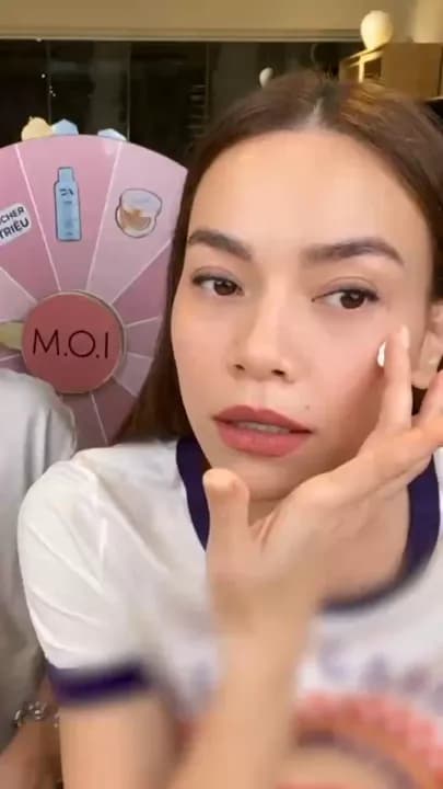 M.O.I Kem Chống Nắng Nâng Tông, 40 мл